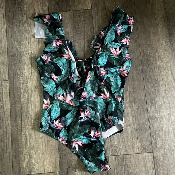 Sporlike Tropical Print One-Piece Swimsuit - Picture 7 of 9